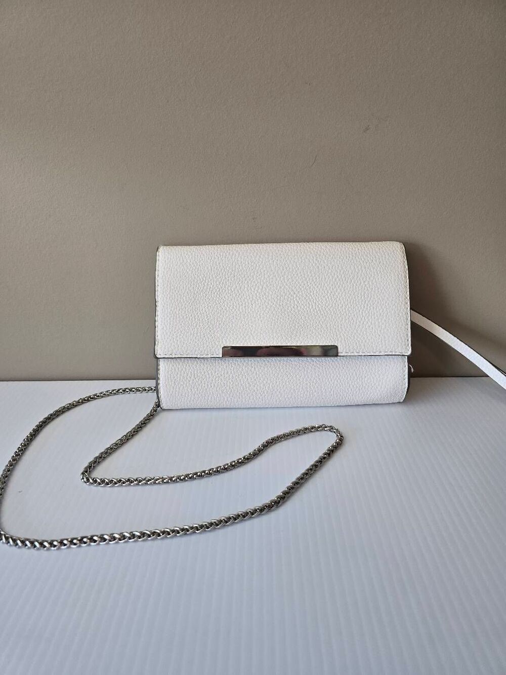 Afkmost Wristlet Crossbody White Pebbled
